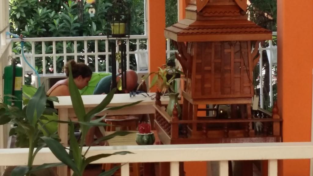Jutharat Home Phra Nakhon Si Ayutthaya Ngoại thất bức ảnh