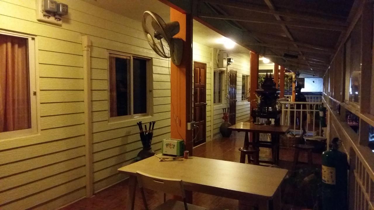 Jutharat Home Phra Nakhon Si Ayutthaya Ngoại thất bức ảnh